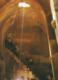 V podzemí pevnostní cisterny.